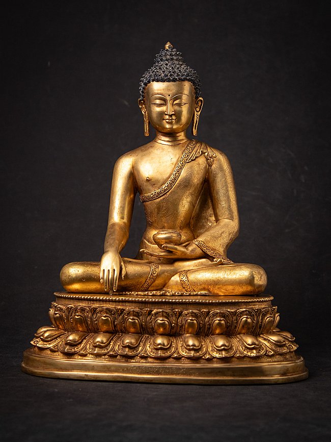 Very high quality bronze Nepali Buddha statue
