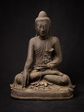 Very beautiful antique bronze Burmese Mandalay Buddha
