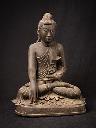 Very beautiful antique bronze Burmese Mandalay Buddha