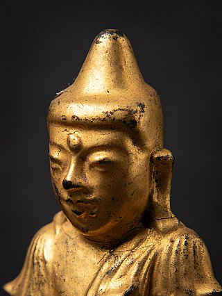 Antike hölzerne burmesische Buddhafigur