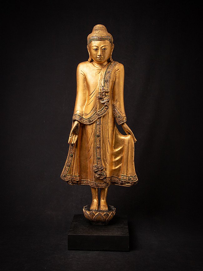 Antieke houten Mandalay Boeddha