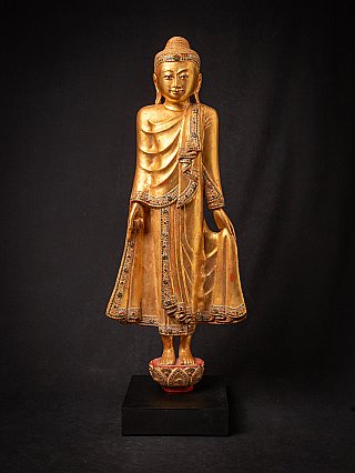 Stehende hölzerne Mandalay-Buddha-Statue aus Myanmar, Frontalansicht