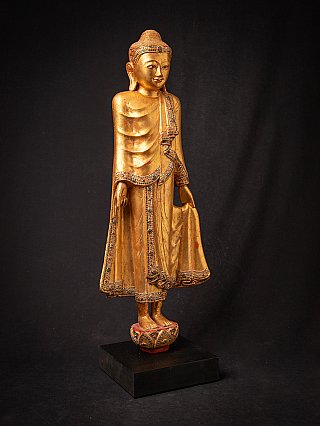 Antieke houten Mandalay Boeddha