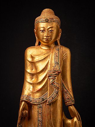 Antieke houten Mandalay Boeddha