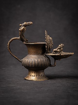 Antieke Nepalese olielamp / Sukunda