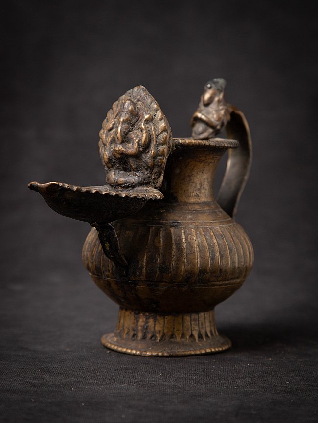 Antieke Nepalese olielamp / Sukunda