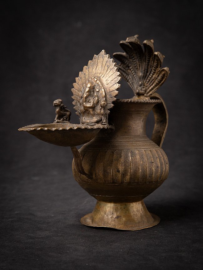 Antieke Nepalese olielamp / Sukunda