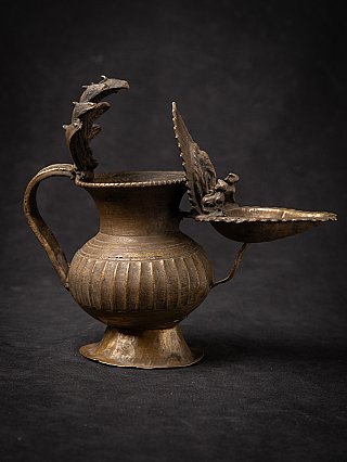 Antieke Nepalese olielamp / Sukunda