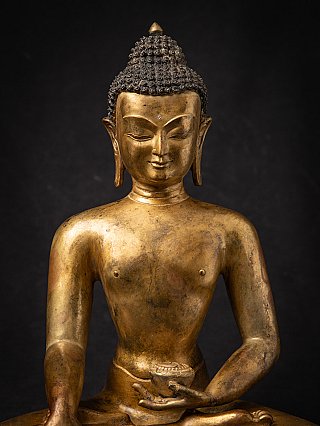 Oude bronzen Nepalese Boeddha