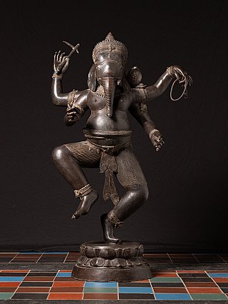 Alter indischer Bronze tanzender Ganesha