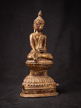 Sehr schöner antiker bronzener burmesischer Ava-Buddha