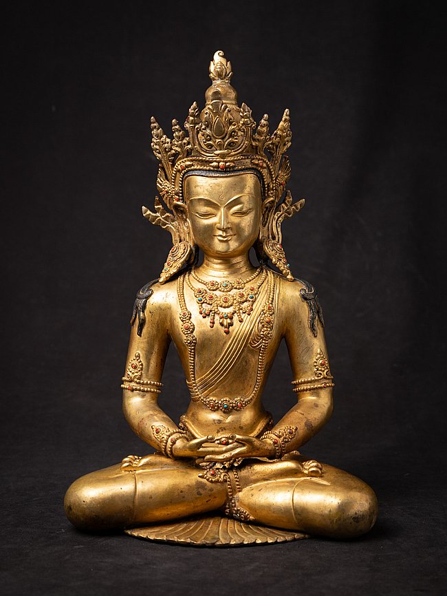 Alte hochwertige bronzene nepalesische Buddhafigur