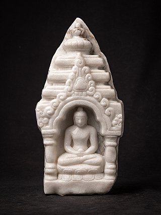 Thai marble Buddha statue seated in dhyana mudra within an arched niche, full front view