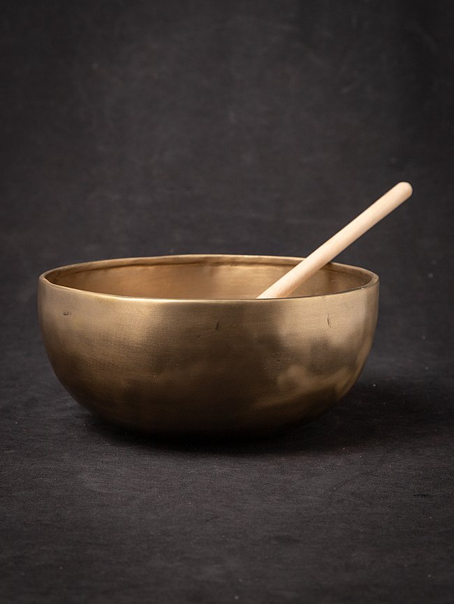 Neue gemachte nepalesische Klangschale aus Bronze