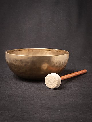 Neue gemachte nepalesische Klangschale aus Bronze