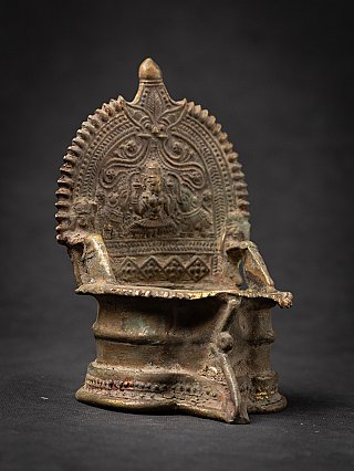 Antike indische Öllampe