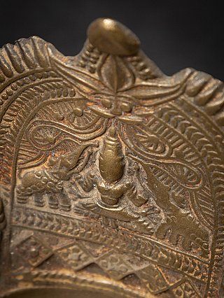 Antike indische Öllampe