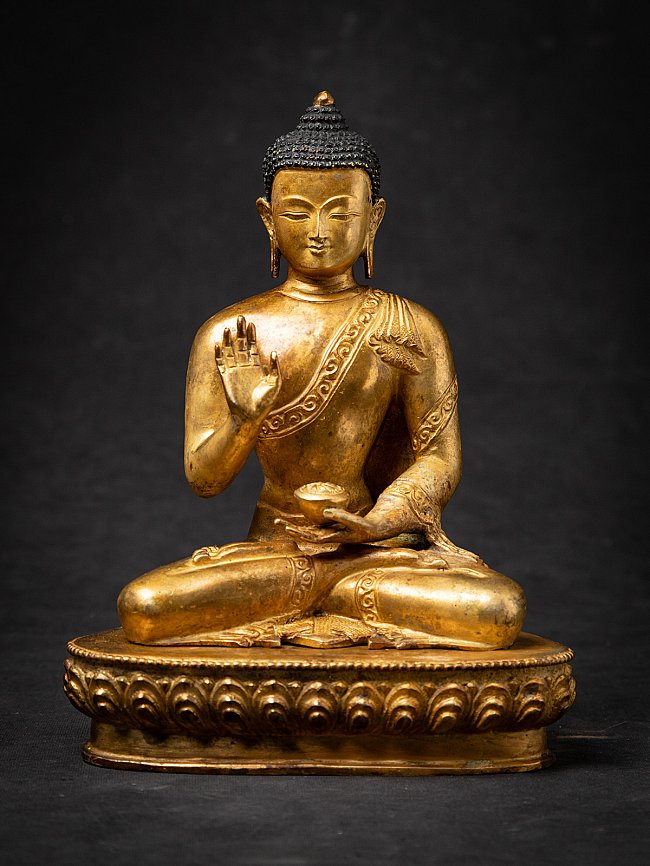 Oude bronze Nepalese Boeddha