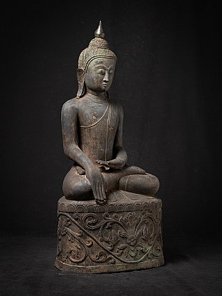 Alte bronzene burmesische Buddha-Statue