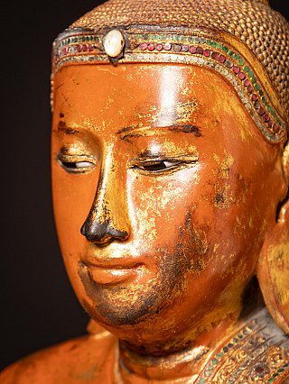 Special large antique wooden Mandalay Buddha from Burma