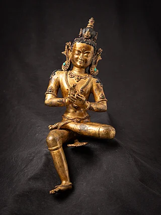 Old bronze Nepali Bodhisattva statue