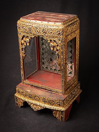 Antique wooden Burmse temple