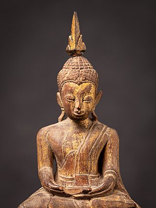 Antike hölzerne Buddhafigur aus Thailand
