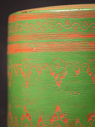 Antique green lacquered betelnut box