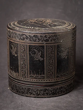 Antique Burmese lacquerware betelnut box