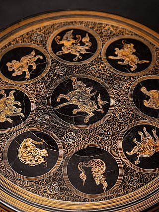 Antique Burmese lacquerware betelnut box