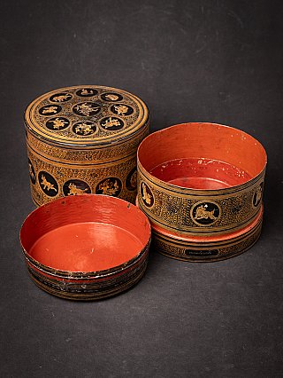 Antique Burmese lacquerware betelnut box