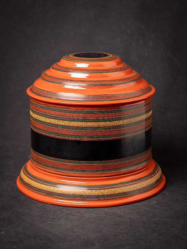 Burmese lacquerware betel box with lid, orange and black with fine green and gold banding