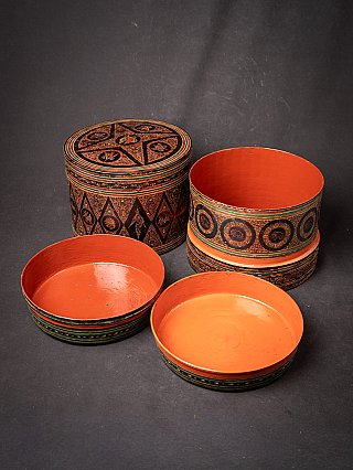 Large antique Burmese lacquerware betelnut box