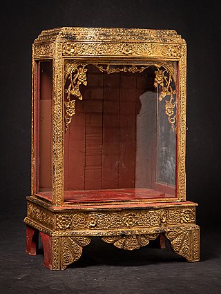 Antieke houten Birmese tempel