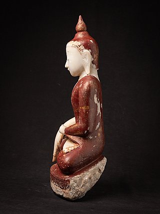 Bijzondere antieke alabaster Birmese Boeddha