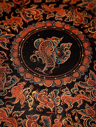 Large antique Burmese lacquerware betelnut box