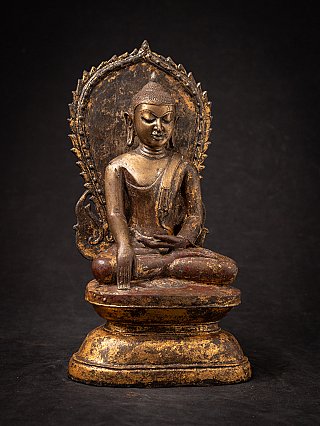 Very special antique bronze Burmese Buddha