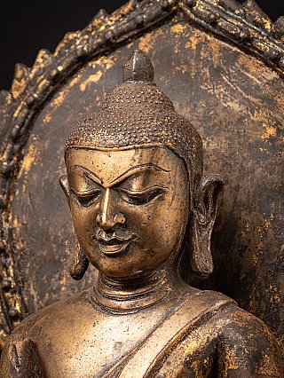 Very special antique bronze Burmese Buddha