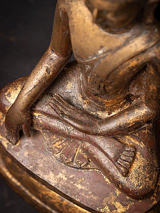 Very special antique bronze Burmese Buddha