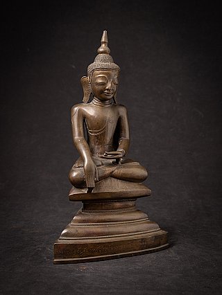 Antique bronze Burmese Shan Buddha