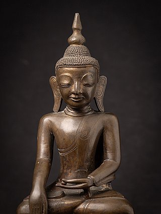 Antique bronze Burmese Shan Buddha