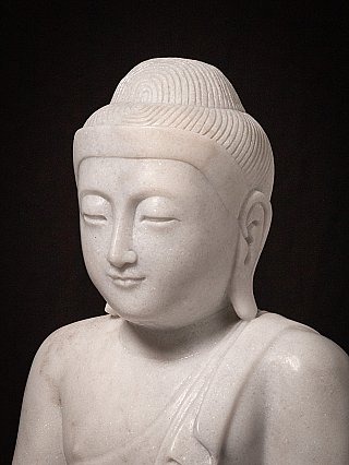 Neue gemachte burmesische Buddhafigur aus Marmor