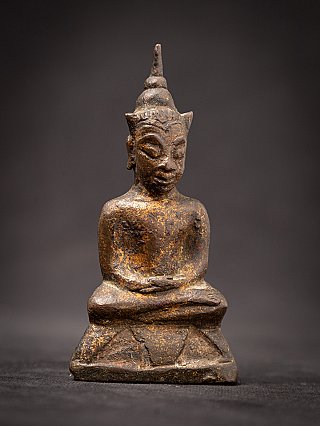 Ayutthaya bronze Buddha statue, seated, three-quarter right view