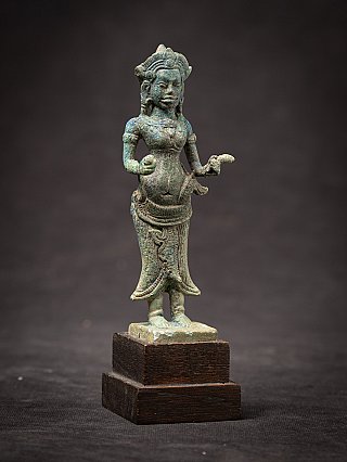 Antique bronze Khmer Parvati statue