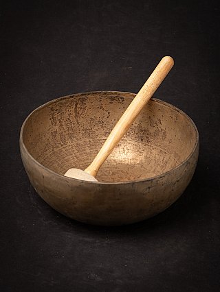 Large antique bronze Nepali Singing Bowl