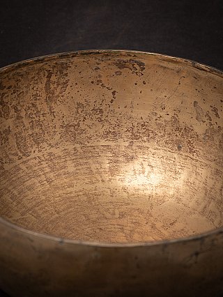 Large antique bronze Nepali Singing Bowl