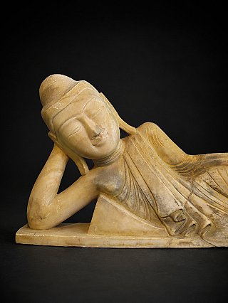 Antique reclining Buddha