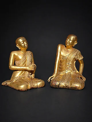 Paar hölzerne Mönchs-Statuen aus Burma (Myanmar), sitzend, Vorderansicht