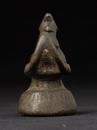 Bronze-Opiumgewicht aus Myanmar, Rückansicht mit dreieckigem Rücken und rundem Sockel
