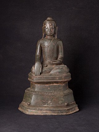 Shan Buddha statue in bronze from Myanmar, seated in bhumisparsha mudra, front view